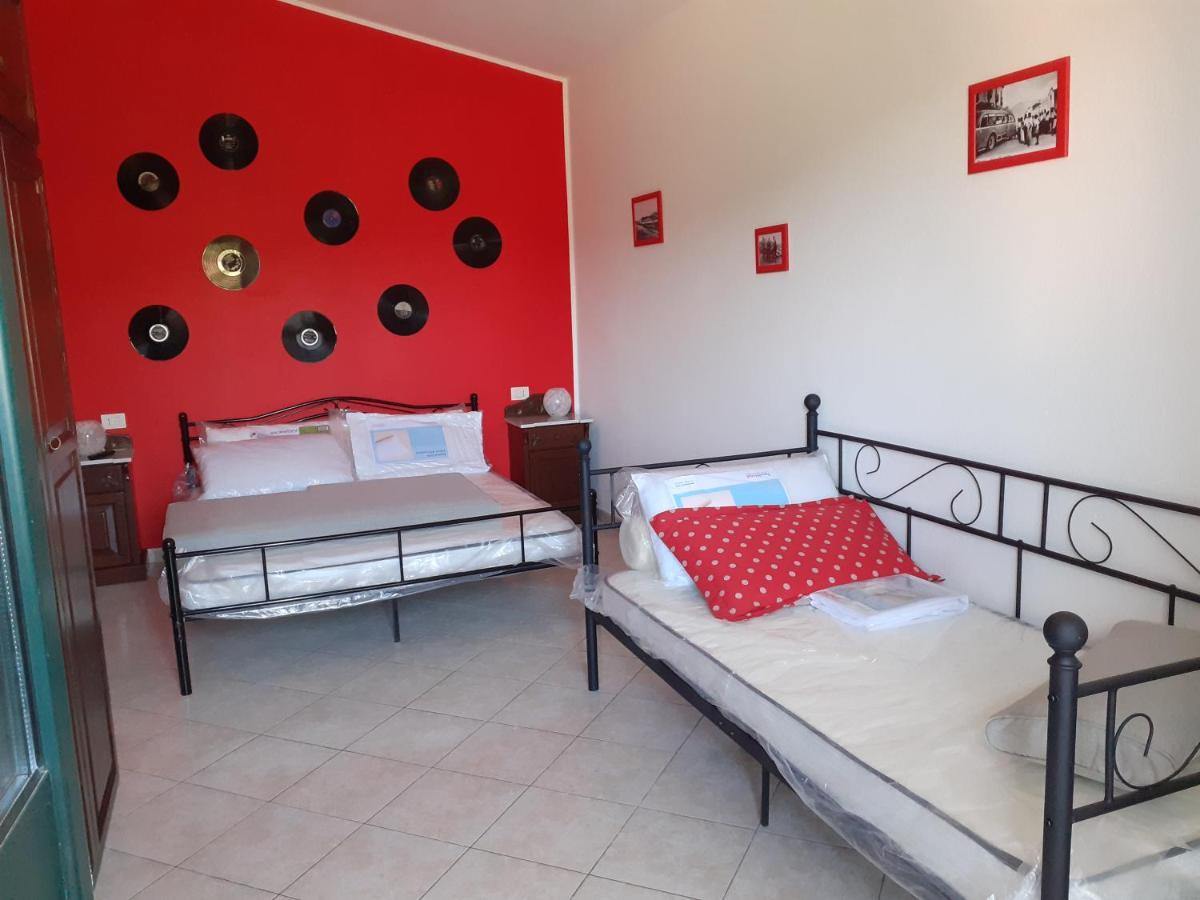 B&B Marzo '51 Villasimius Dış mekan fotoğraf